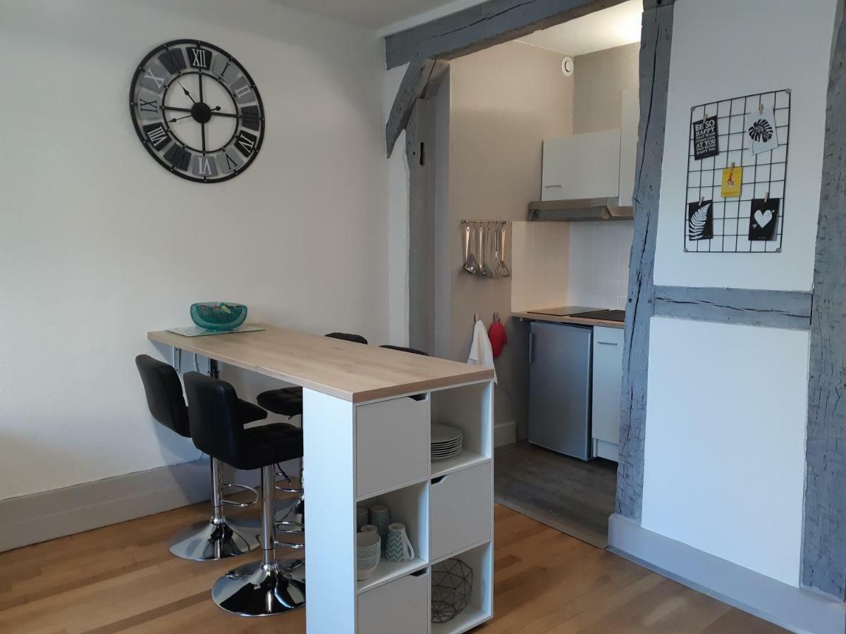 Le Vaillant, Appartement T2, Proche Gare, Hyper-Centre Et Marais, 1 A 2 Personnes, Wifi Μπουρζ Εξωτερικό φωτογραφία